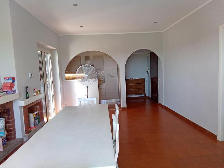 Appartamento Luminosissimo Con Vista Panoramica Marina di Cerveteri ภายนอก รูปภาพ